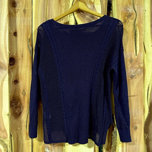 AEO Lightweight Cable Knit Sweater SIZE S - Picture 4 of 7